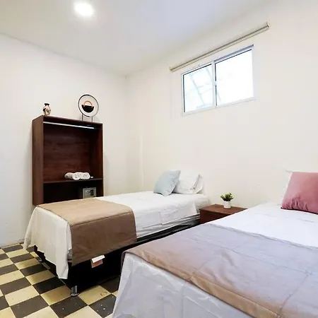 Casa Bruna, Aldaba Selection