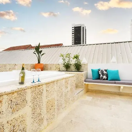 Casa Bruna, Aldaba Selection *